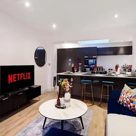 Stylish Peckham Home Roof Top Terrace Free Parking!